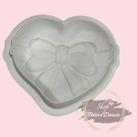 Heart Mold with bow Breakable