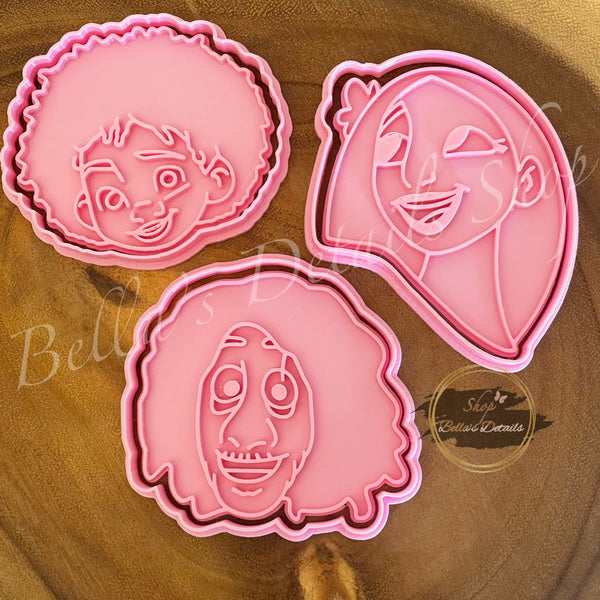 Encanto Cookie Cutter with Stamp Set
